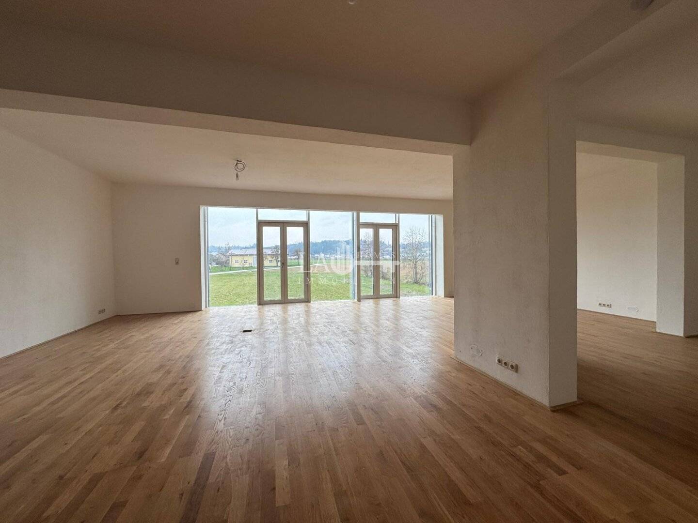 Office/Practice 113m² Dietach 1st floor