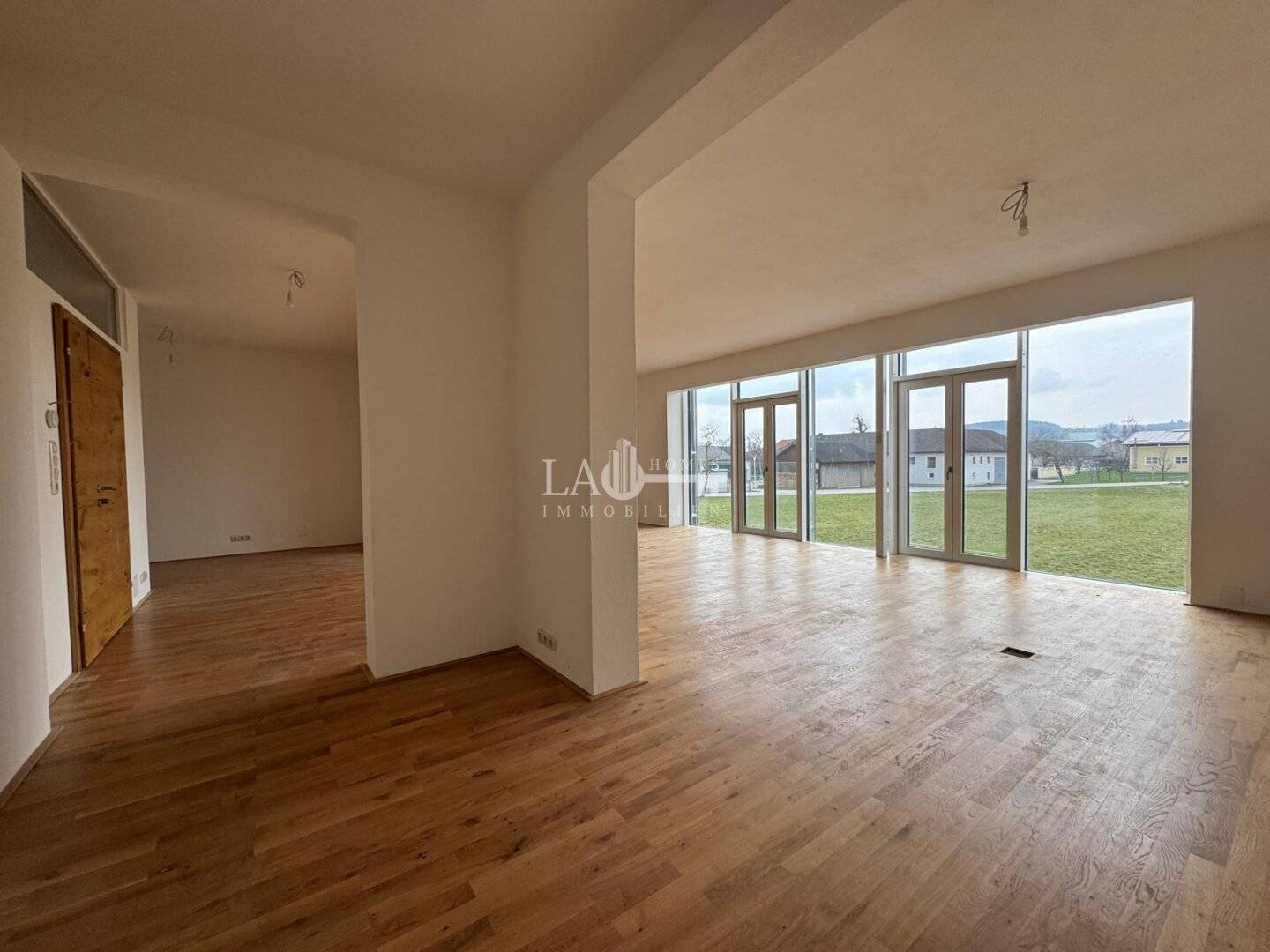 Office/Practice 113m² Dietach 1st floor