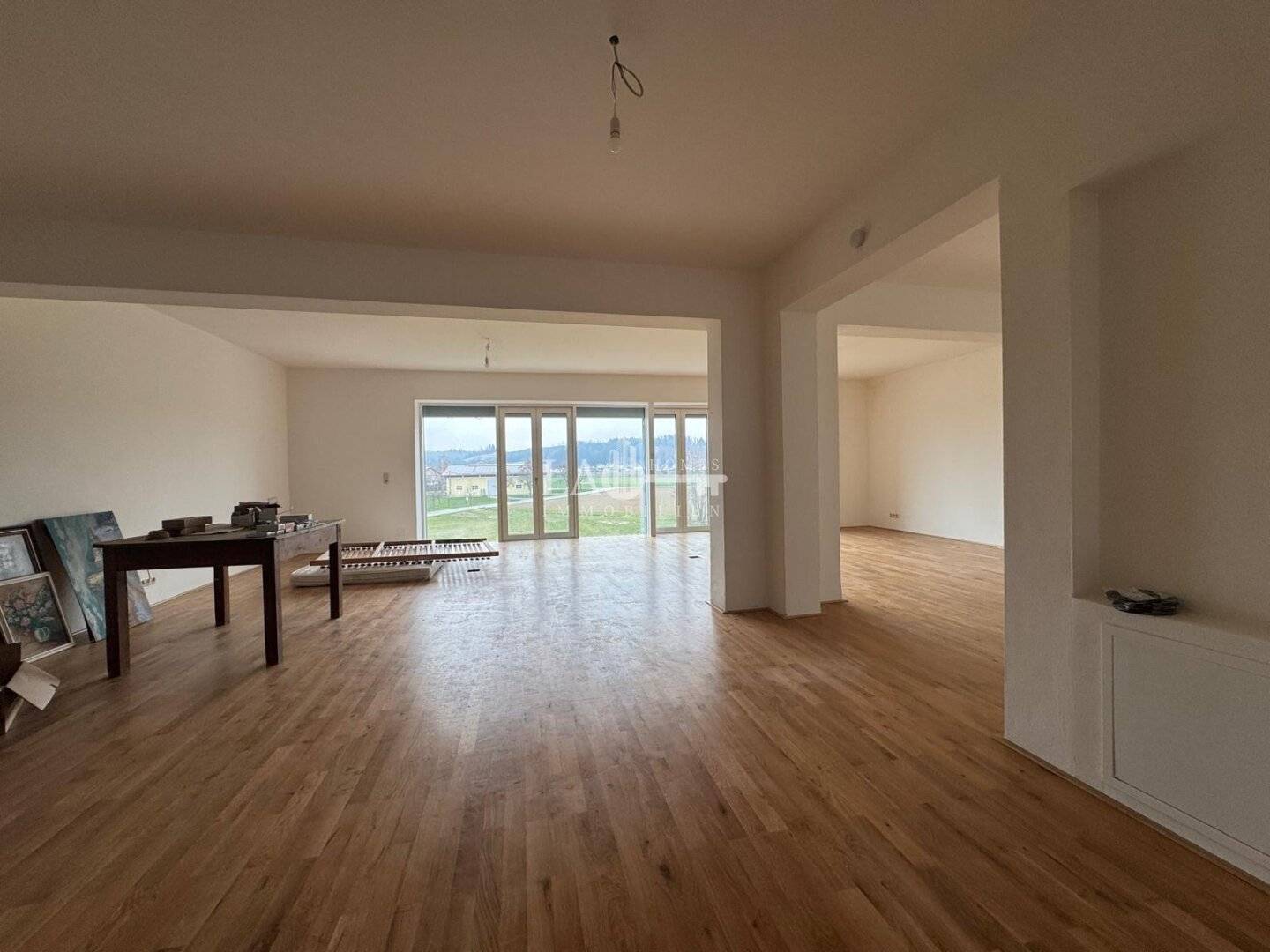 Office/Practice 100m² Dietach 2nd Fl