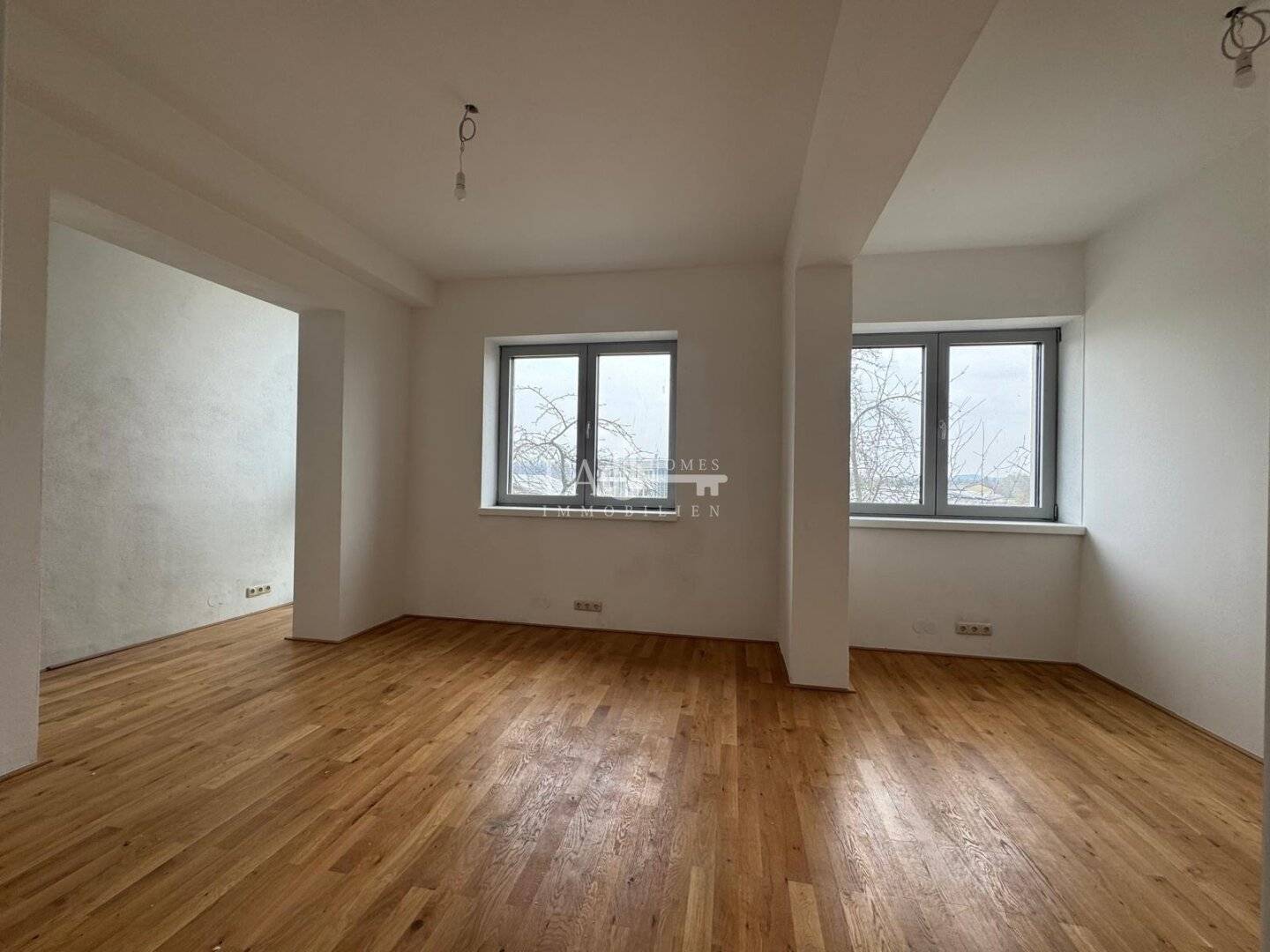 Office/Practice 100m² Dietach 2nd Fl