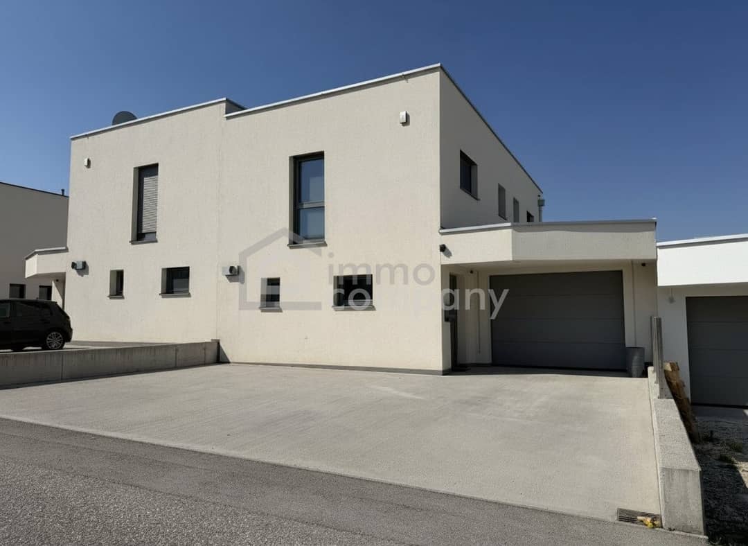 Semi-detached house in Steinhaus, 125m²
