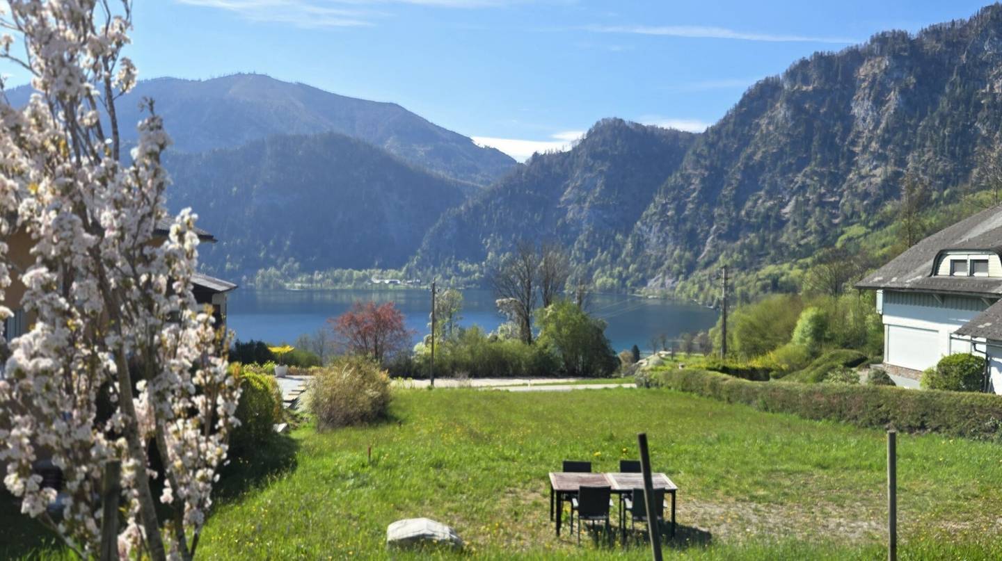 Maisonettewohnung with lake view and terrace