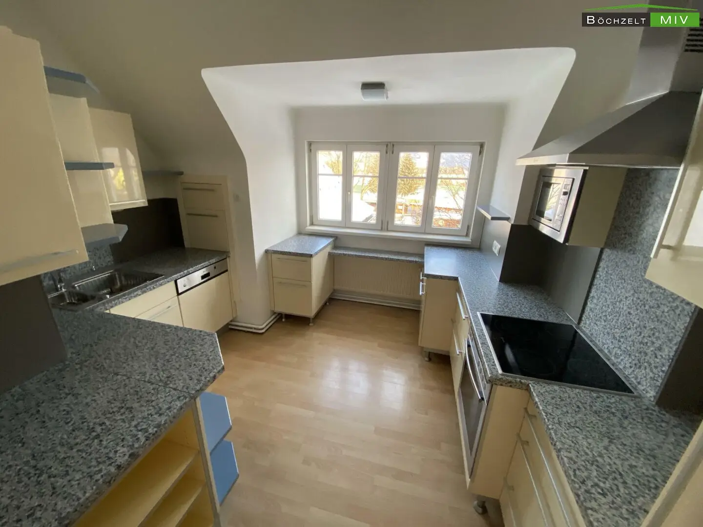 Apartment sunny near public transport