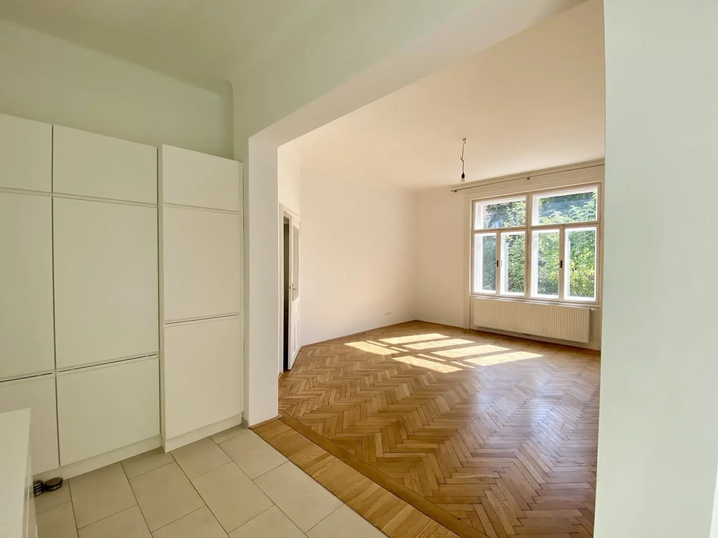 Elegante Vorstadt-Altbauvilla zur langfristigen Vermietung in Grünruhelage