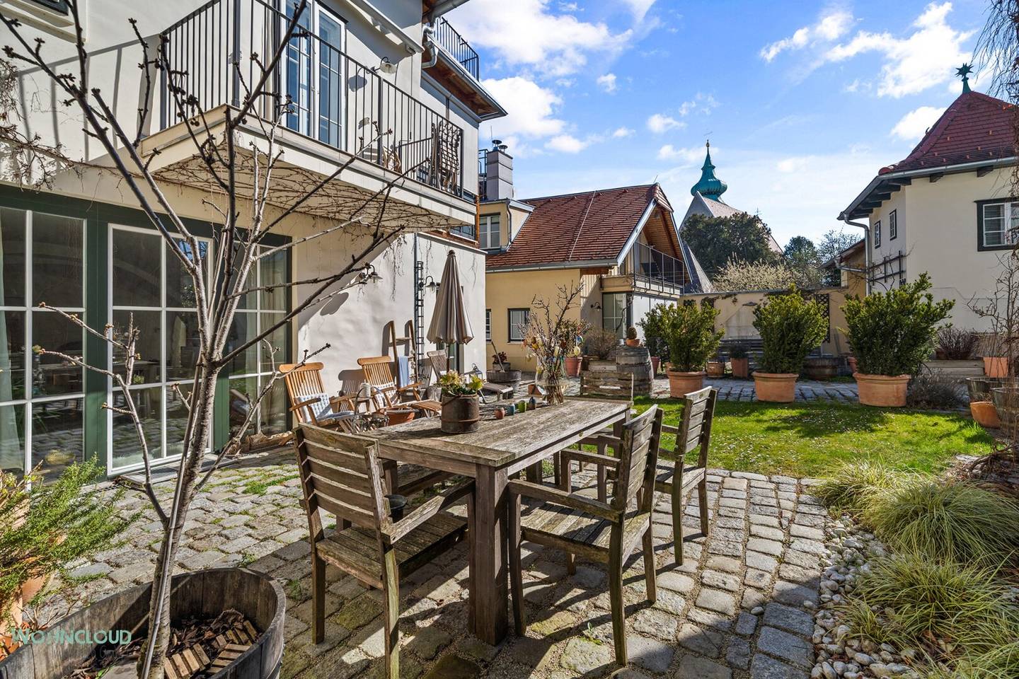 Apartment Grinzing Private Garden Historic Charm