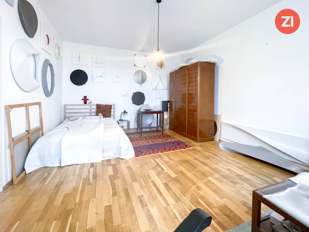 2-Room Flat at Mozart Intersection Linz