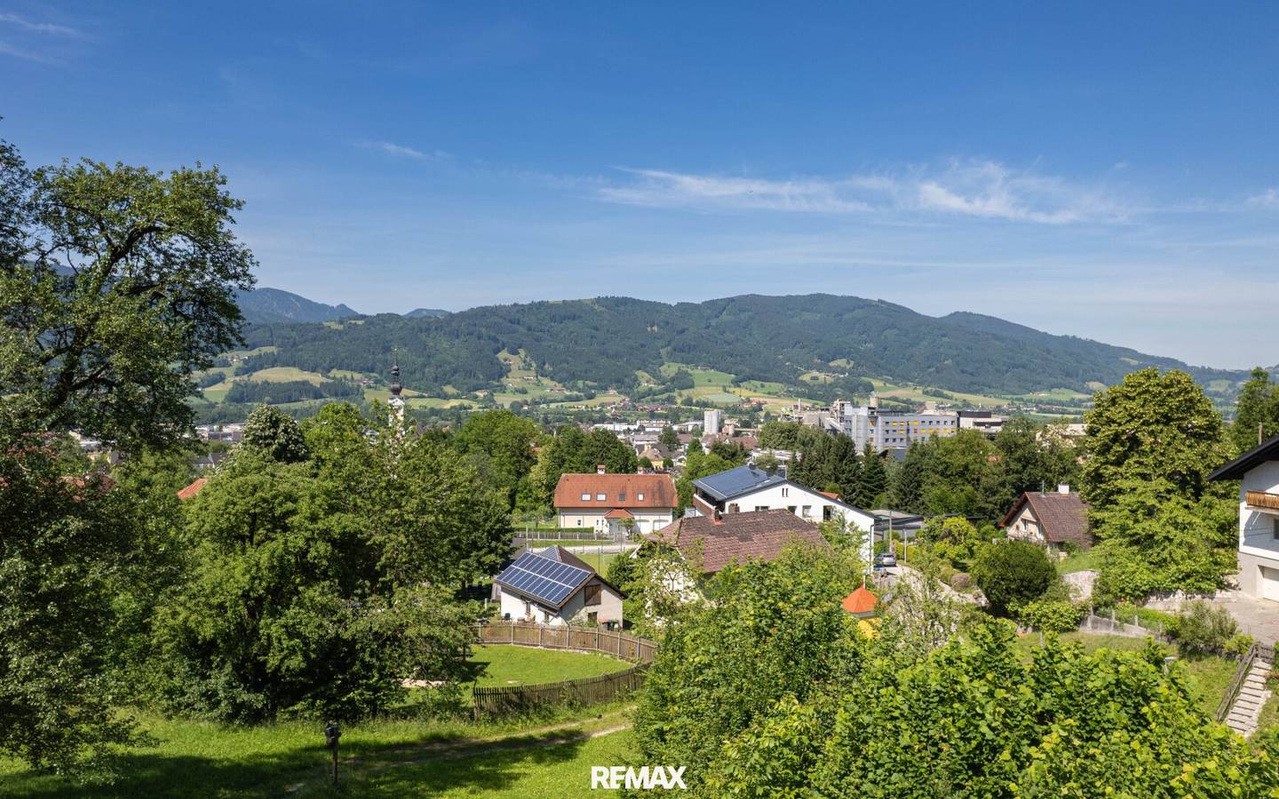Hanglage mit Berg- und Talpanorama - Verkauf im DAVE - Käuferprovisionsfrei!