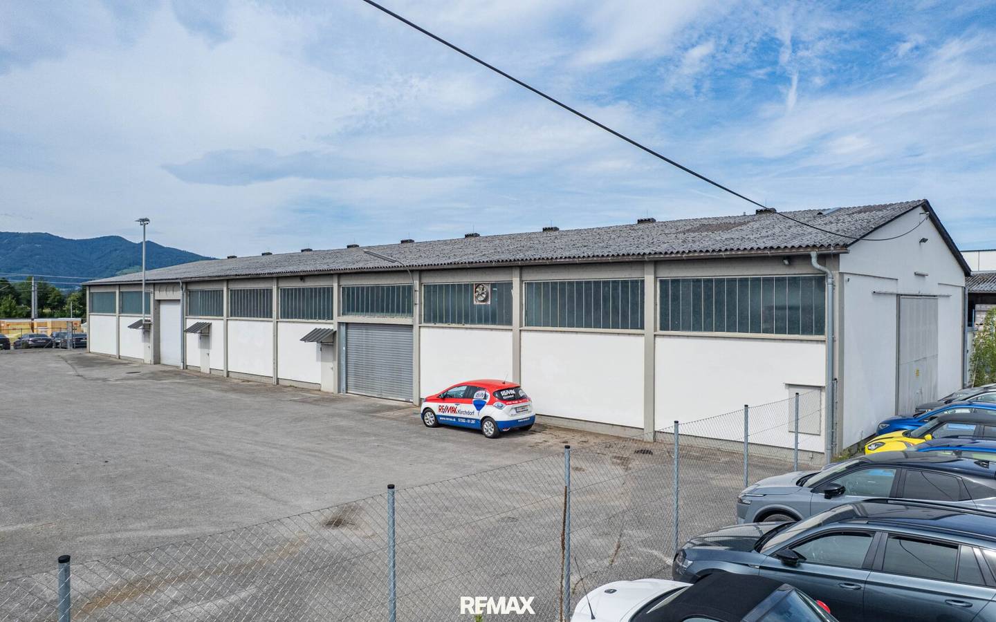 Mitten im Gewerbegebiet Auern - fast 1.000 m² Halle für Produktion oder Logistik