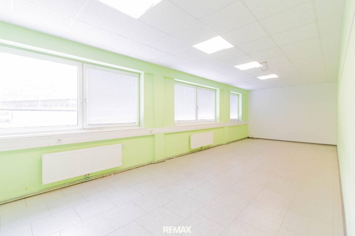 Büro- Seminarraum zu mieten