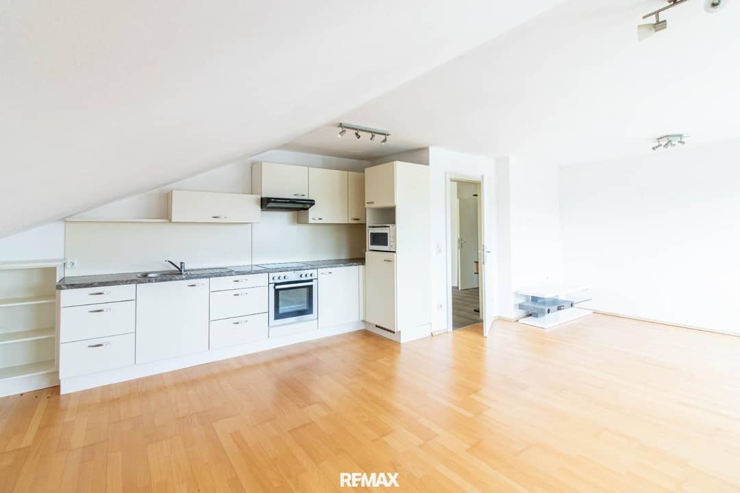 Zuhause unterm Dach – interessante Mietwohnung!