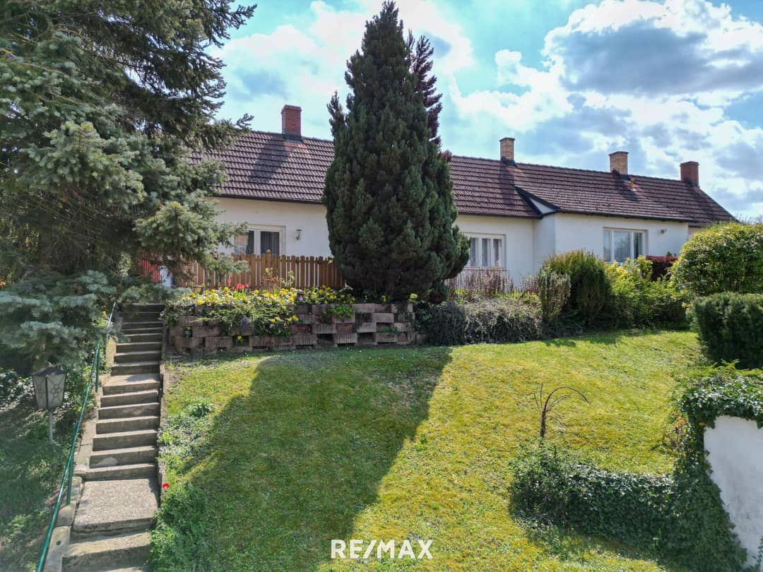 Einfamilienhaus mit Garten in Grub