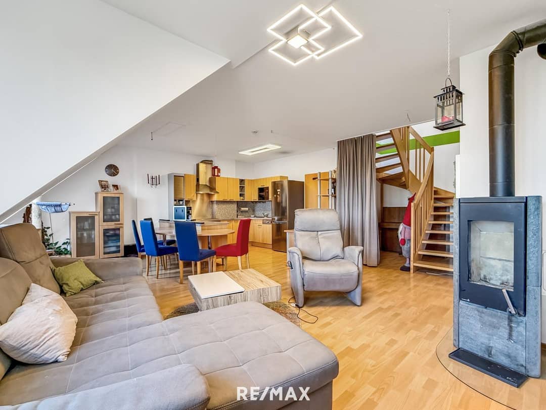 Well maintained maisonette near city center
