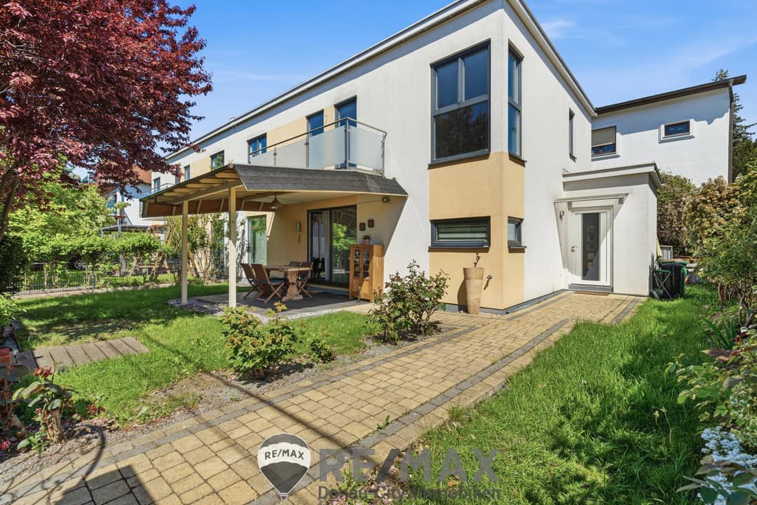 Semi-detached house in Floridsdorf