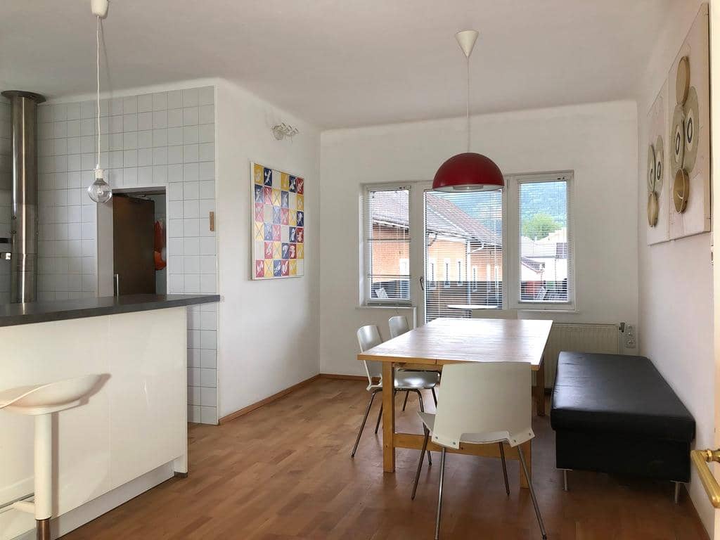 Apartment with garden and terrace in center