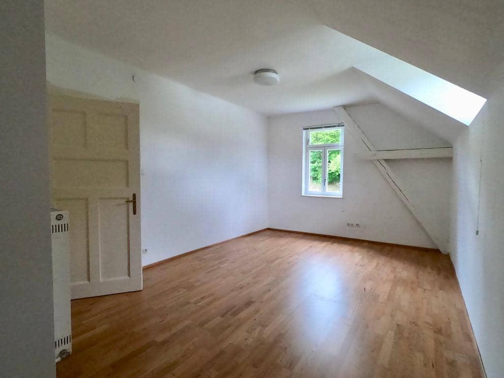Apartment with garden and terrace in center