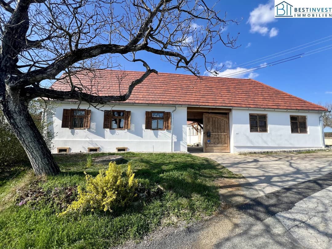 Four-Sided Farm Wolfau 190m²