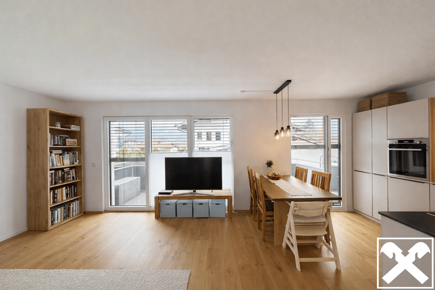 Neubauwohnung with bright living area and balcony