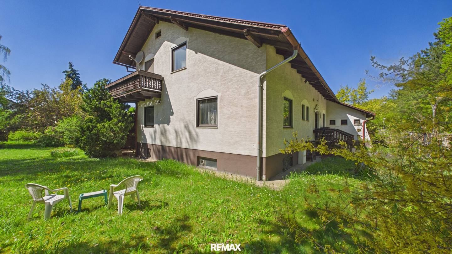 House with 2 units in Niederkreuzstetten