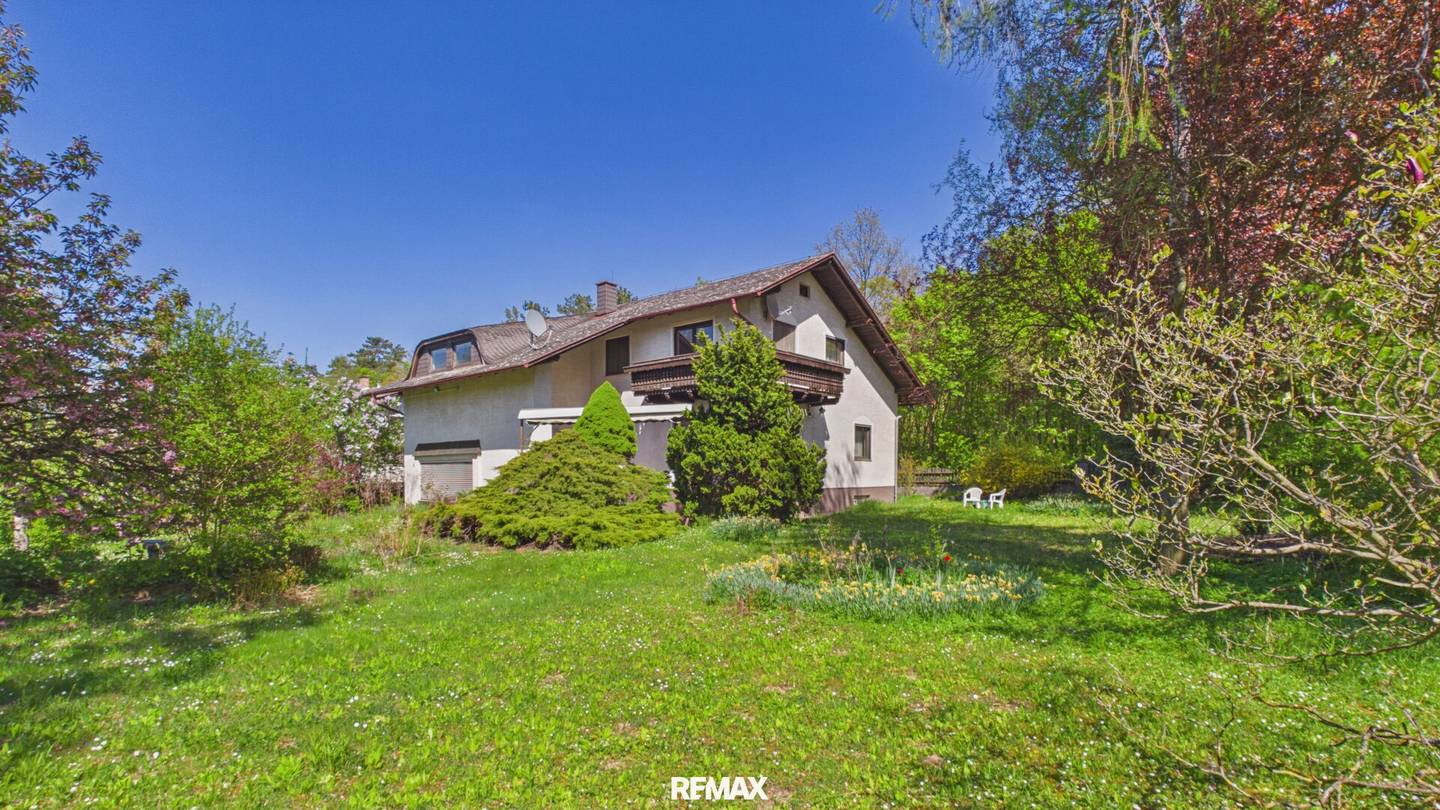 House with 2 units in Niederkreuzstetten