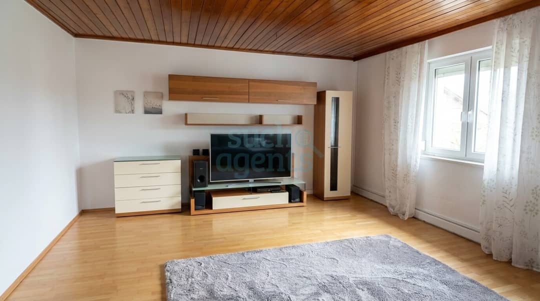 Wohnzimmer OG