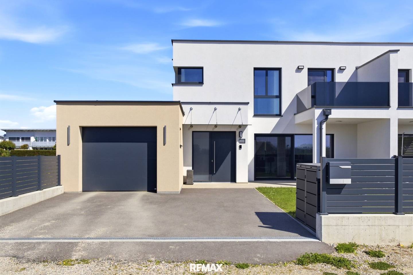 Family friendly semi-detached house on the outskirts of Perg, modern living with garden and plenty of space