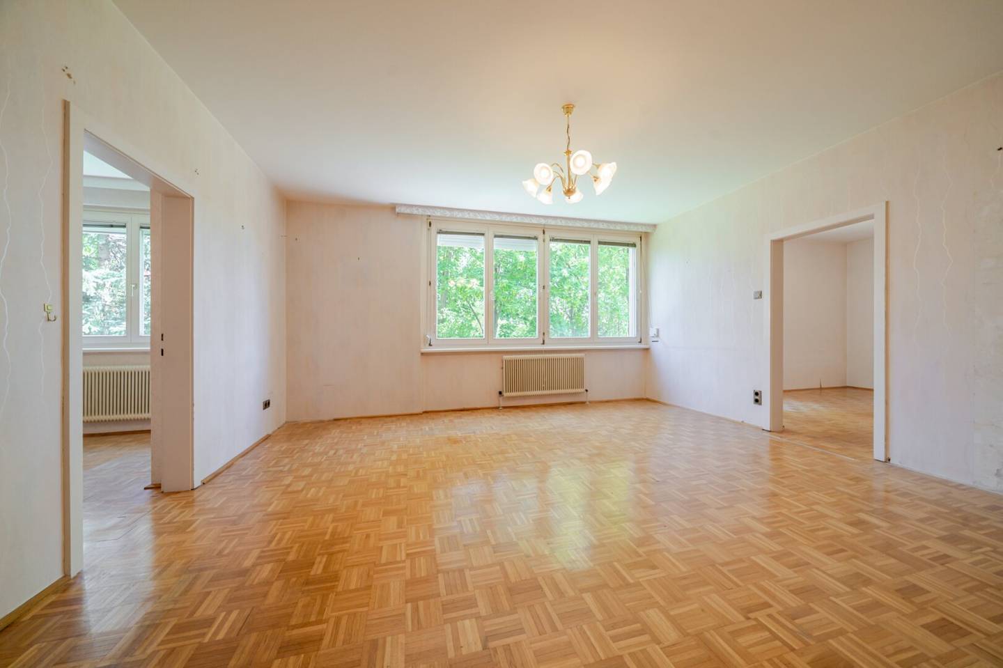 Wohnung Hochparterre mit Keller