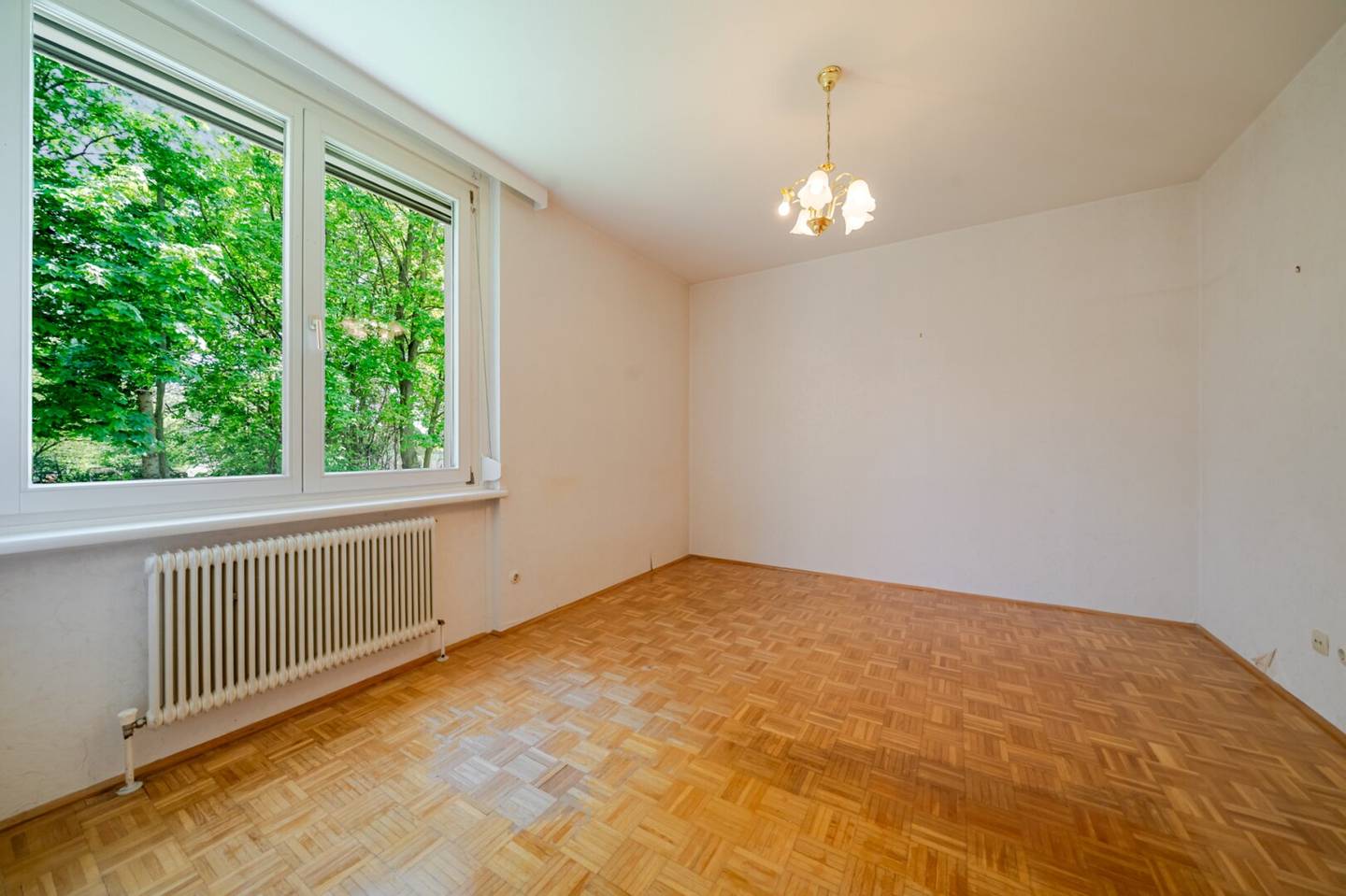 Wohnung Hochparterre mit Keller