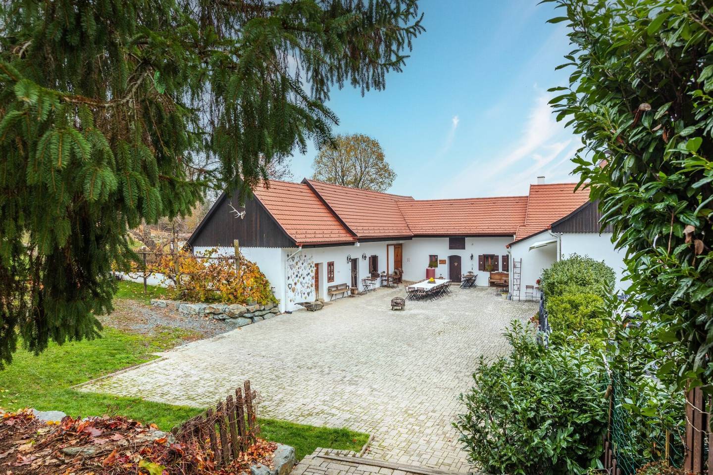 Luxus-Ferienhaus mit Pferdeanlage