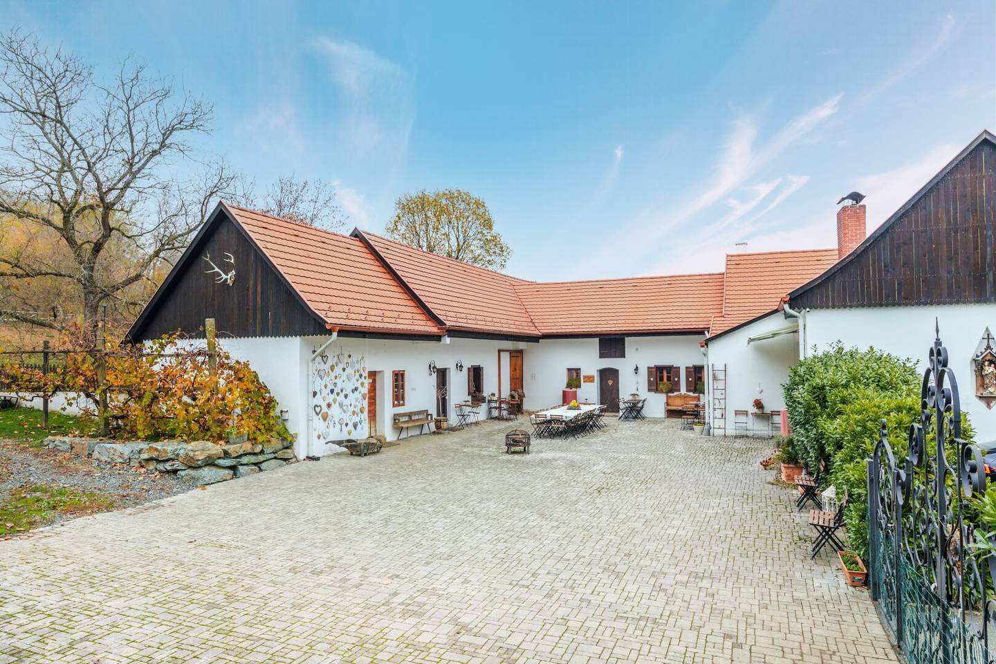Luxus-Ferienhaus mit Pferdeanlage