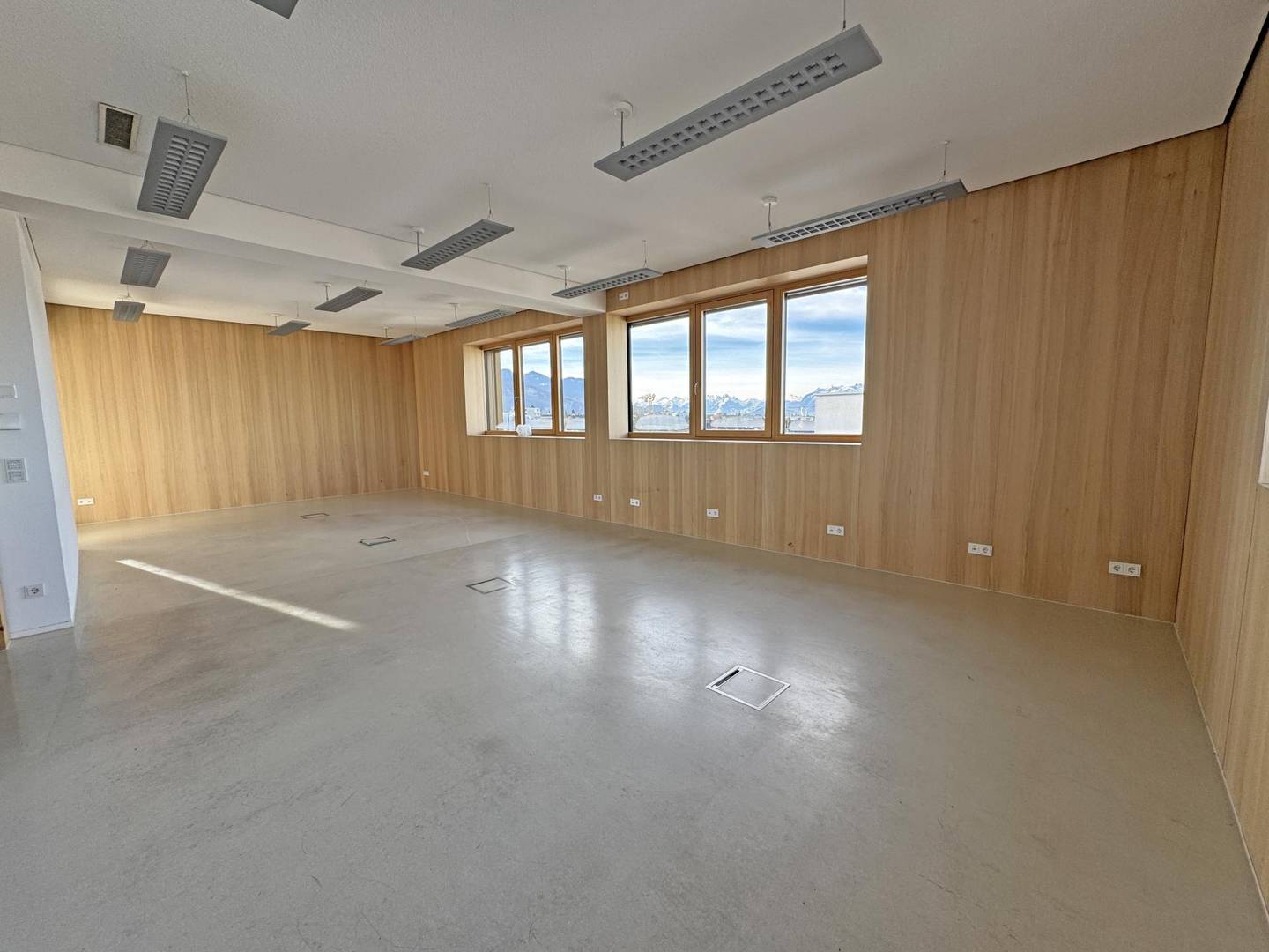 Office space 229m² Dornbirn station str.