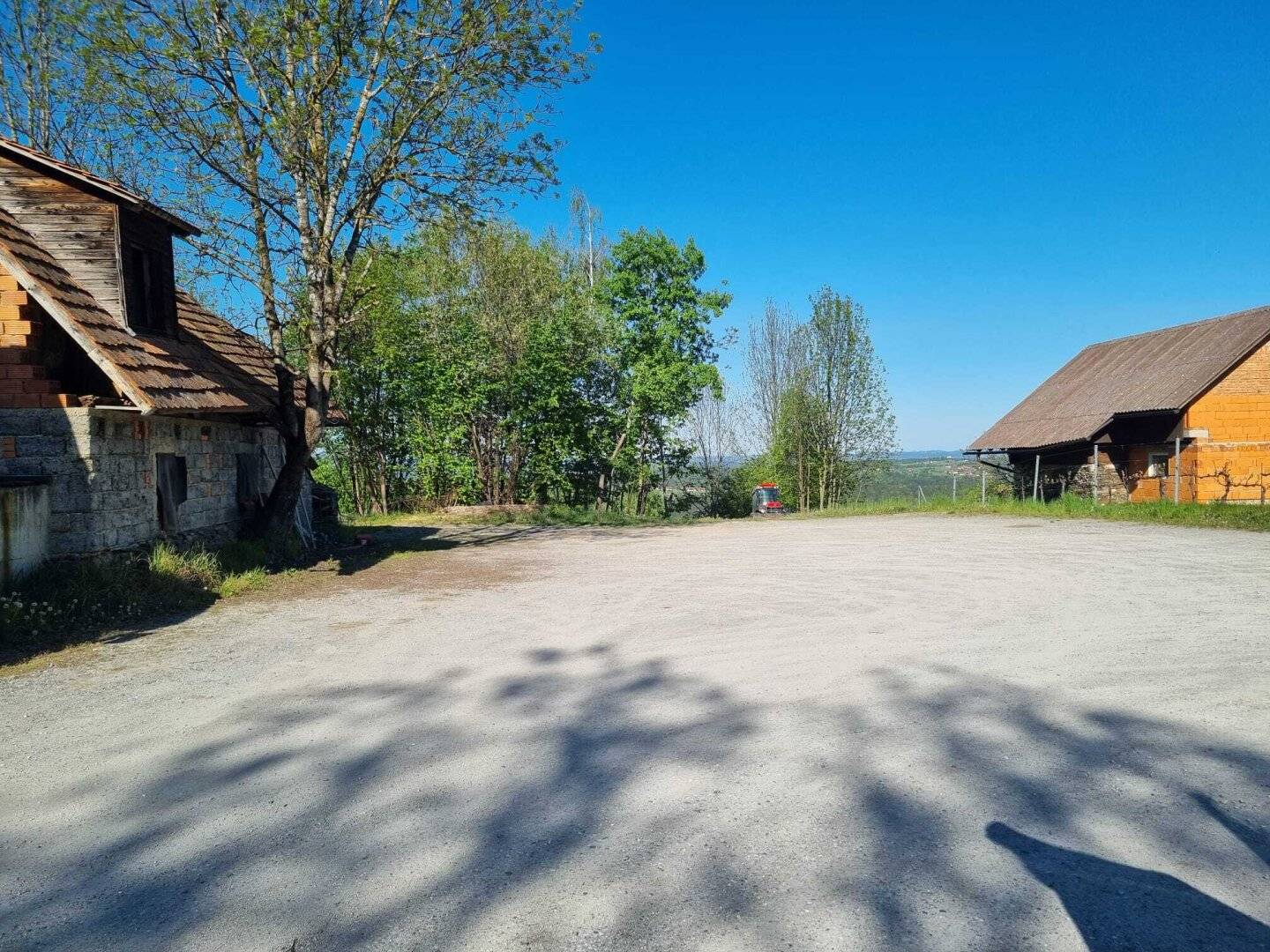 Ihr Traum vom Eigenweingarten und Boutique-Hotel kann jetzt wahr werden !
