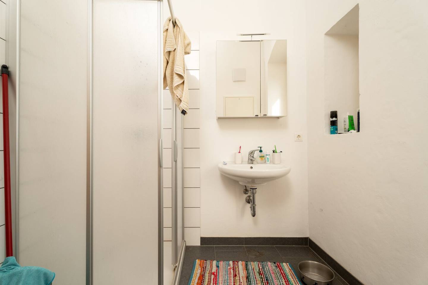 Apartment on the first floor near DPU