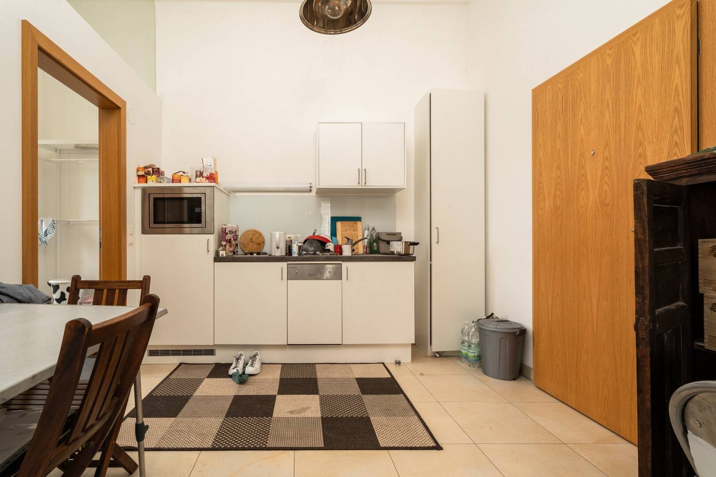 Apartment on the first floor near DPU
