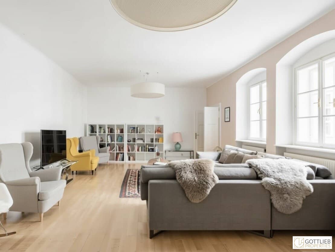 Bestlage nahe Stephansplatz! Elegantes 2,5-Zimmer-Stilaltbau-Apartment in Renaissance-Gebäude in Stockwerks- und Hofruhelage