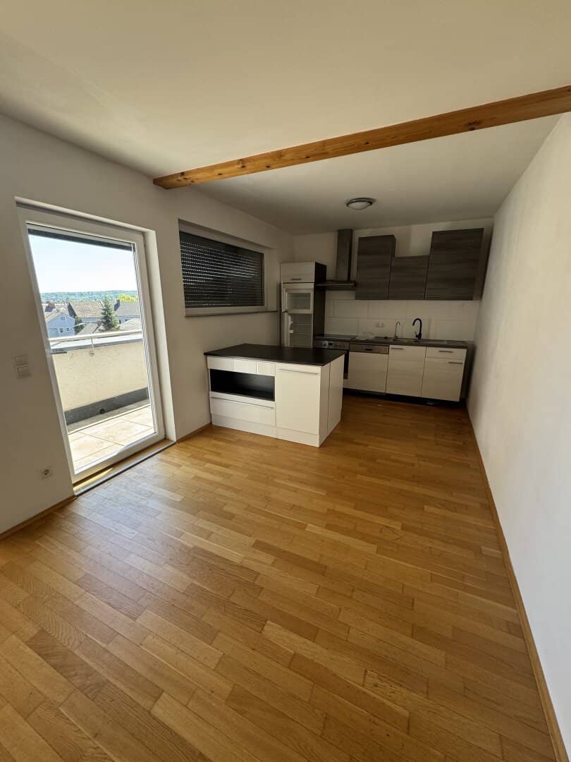 Wohnung mit großer Dachterrasse und offener Wohnküche