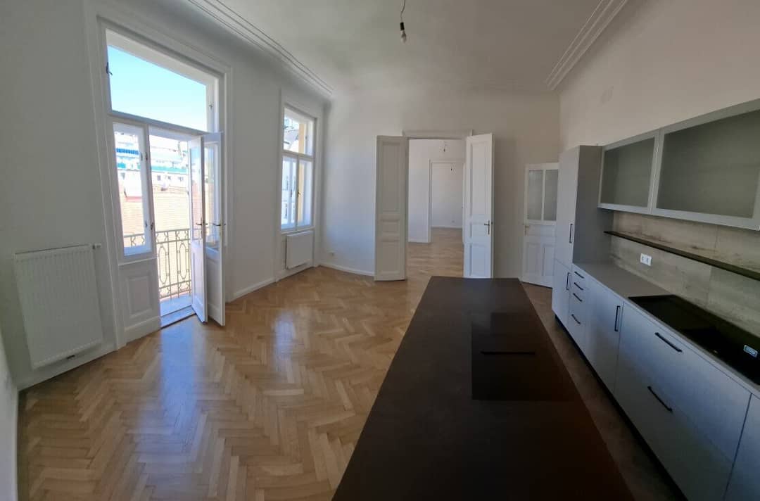 Erstbezug renovierte Altbauwohnung nahe Neubaugasse