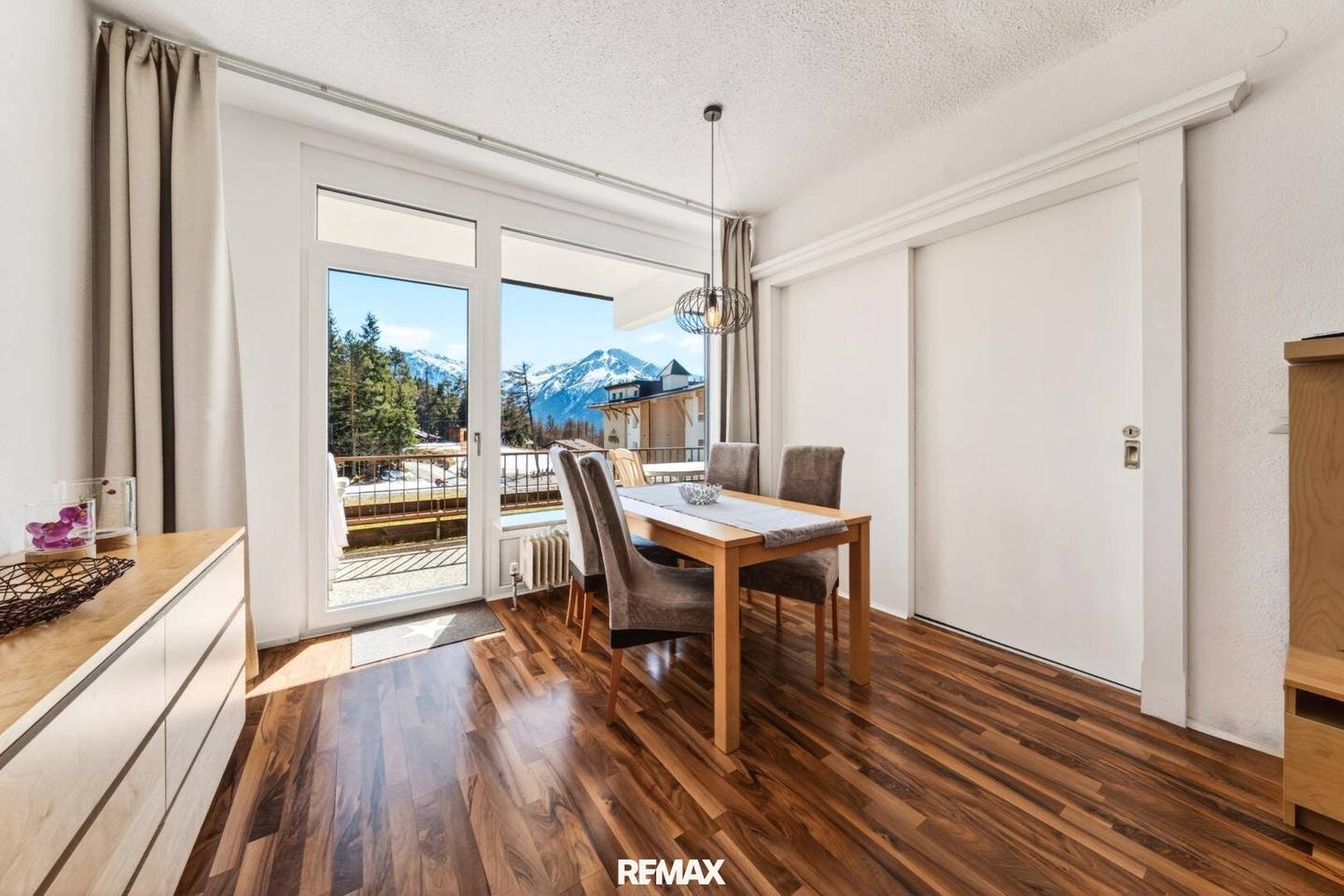 Apartment in quiet location with terrace and panoramic view