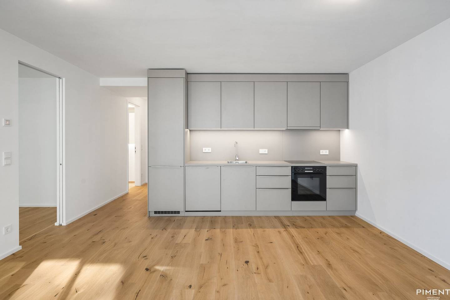 DREAMY 2-ROOM APARTMENT WITH LOGGIA