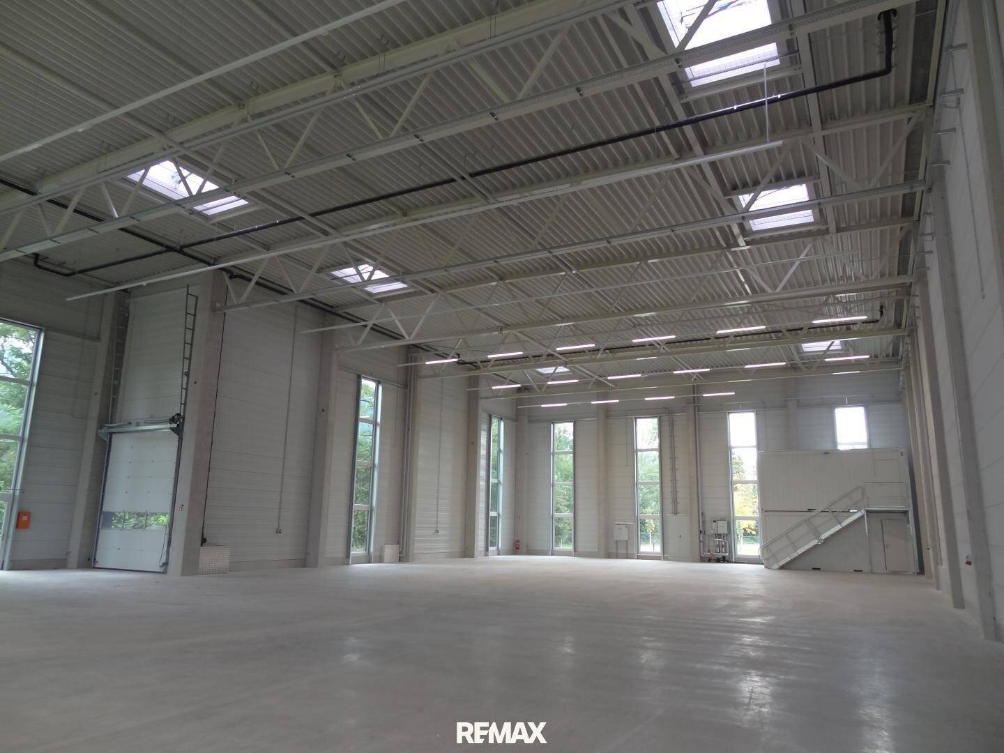 New Commercial Halls in Wattens