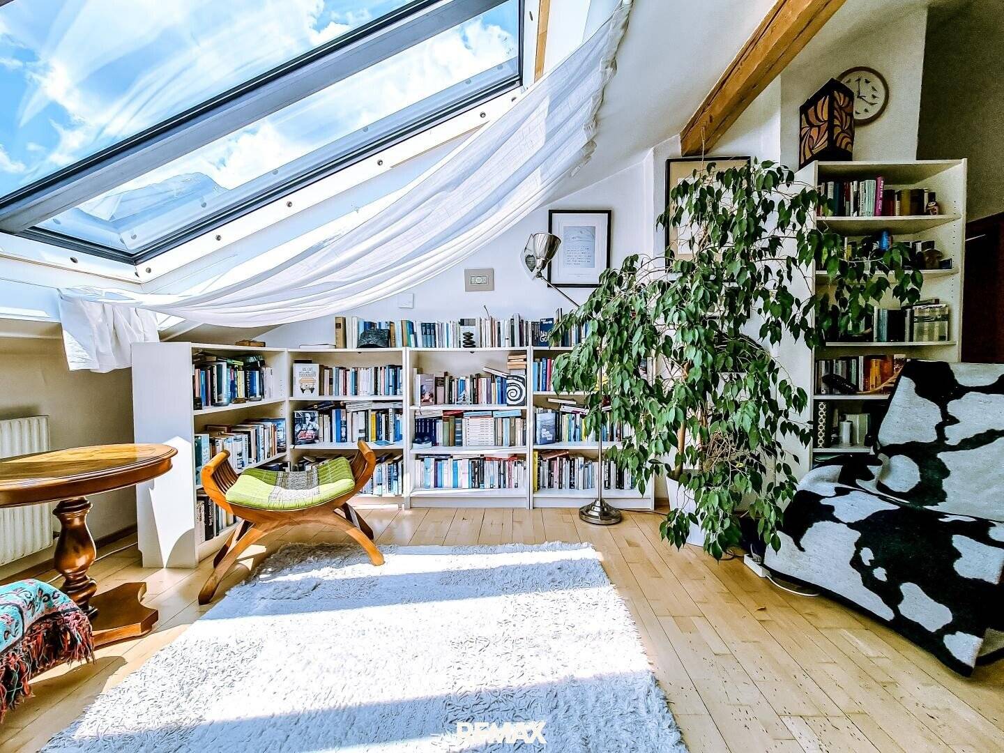 Renovated attic apartment in Thaur near Innsbruck