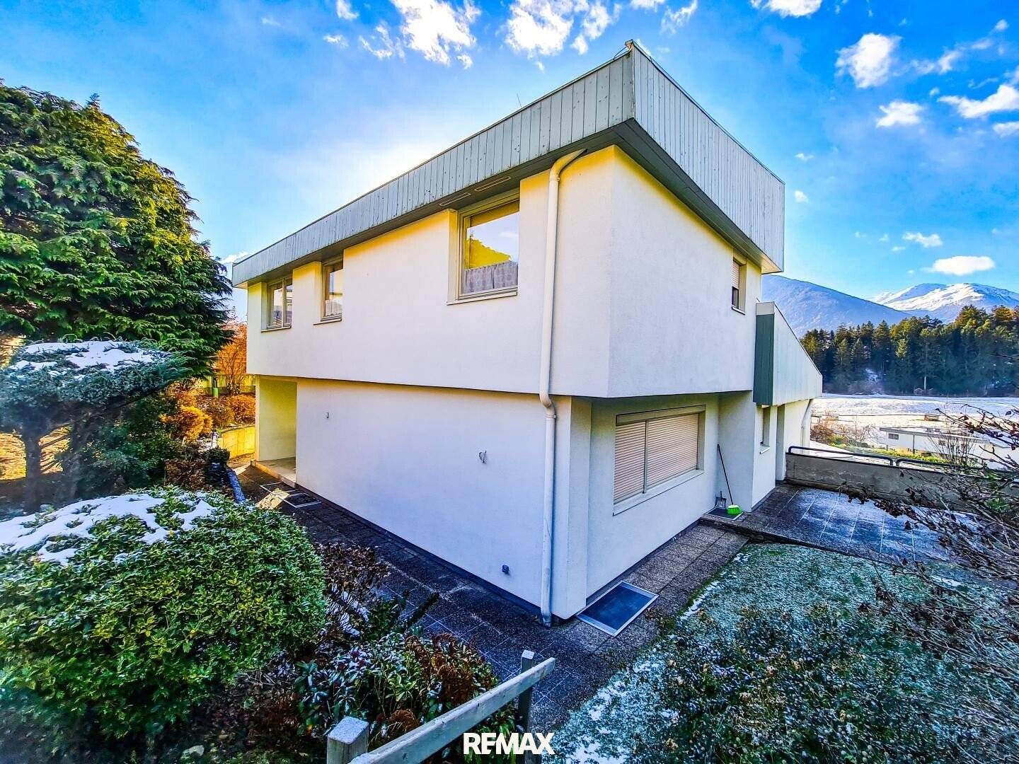Prächtiges Doppelhaus geteilt in 2 Wohneinheiten in Aussichtslage in Omes – Skigebiete, Tiroler Flair, u. v. m.!