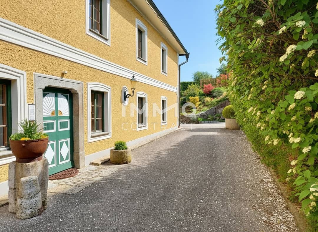 Apartment in renovated courtyard building with garden