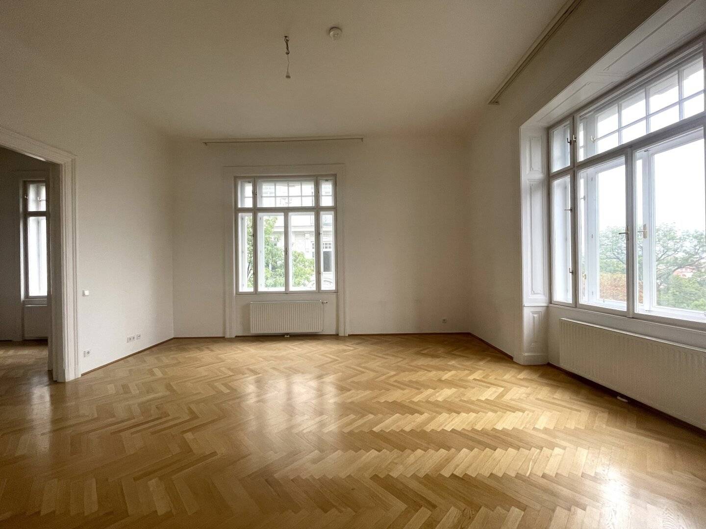 Elegant Altbau Apartment 227m² 4th District