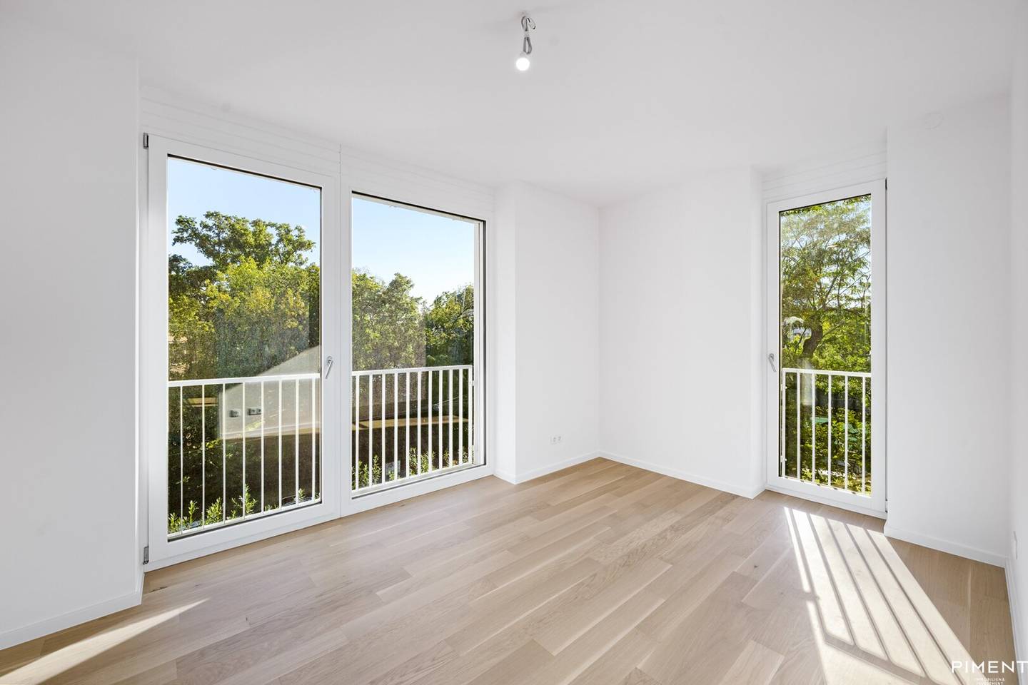 Brand new apartment with sunny balcony