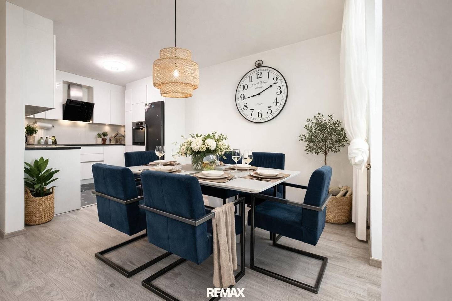 Apartment in prime location in Telfs with west balcony