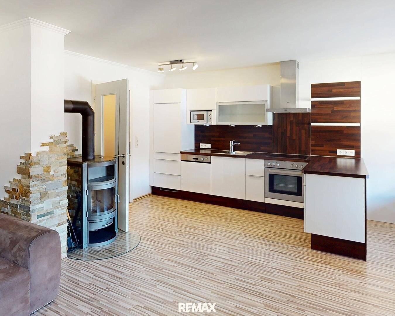 Wohnung naturnah mit Terrasse und Parkplatz