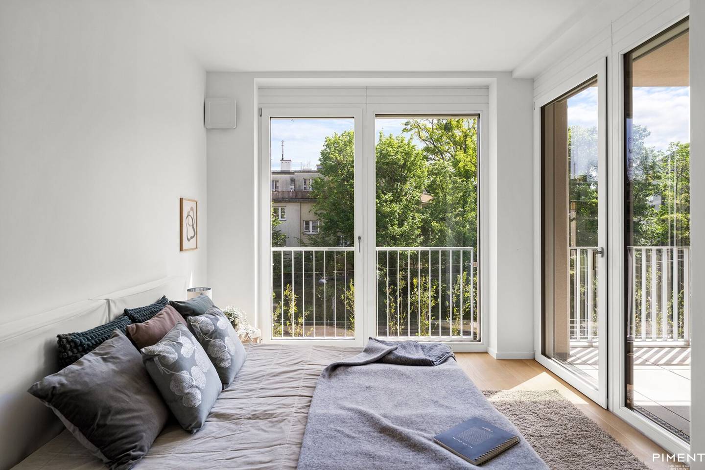 New build apartment with open kitchen balcony