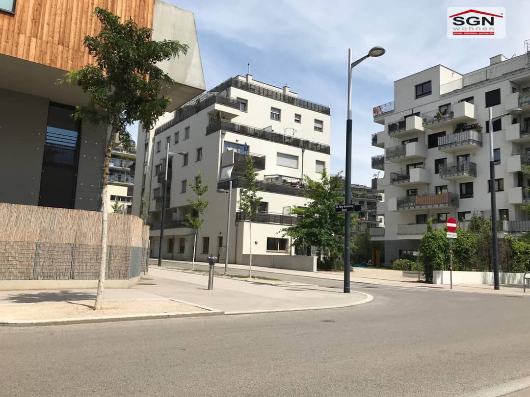 Wohnung Seestadt Aspern Balkon hell kompakt