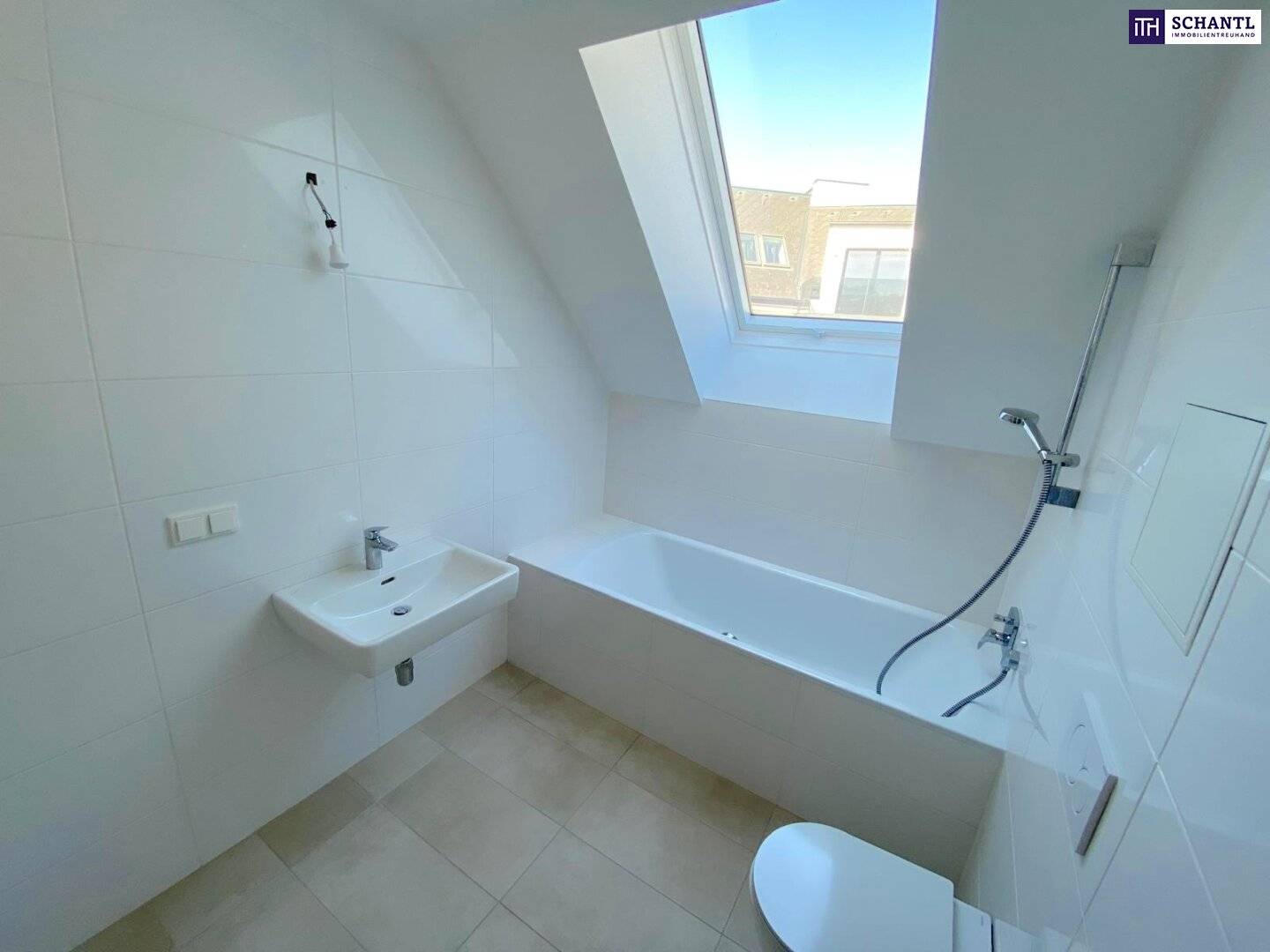 Loft apartment near new with west facing balcony