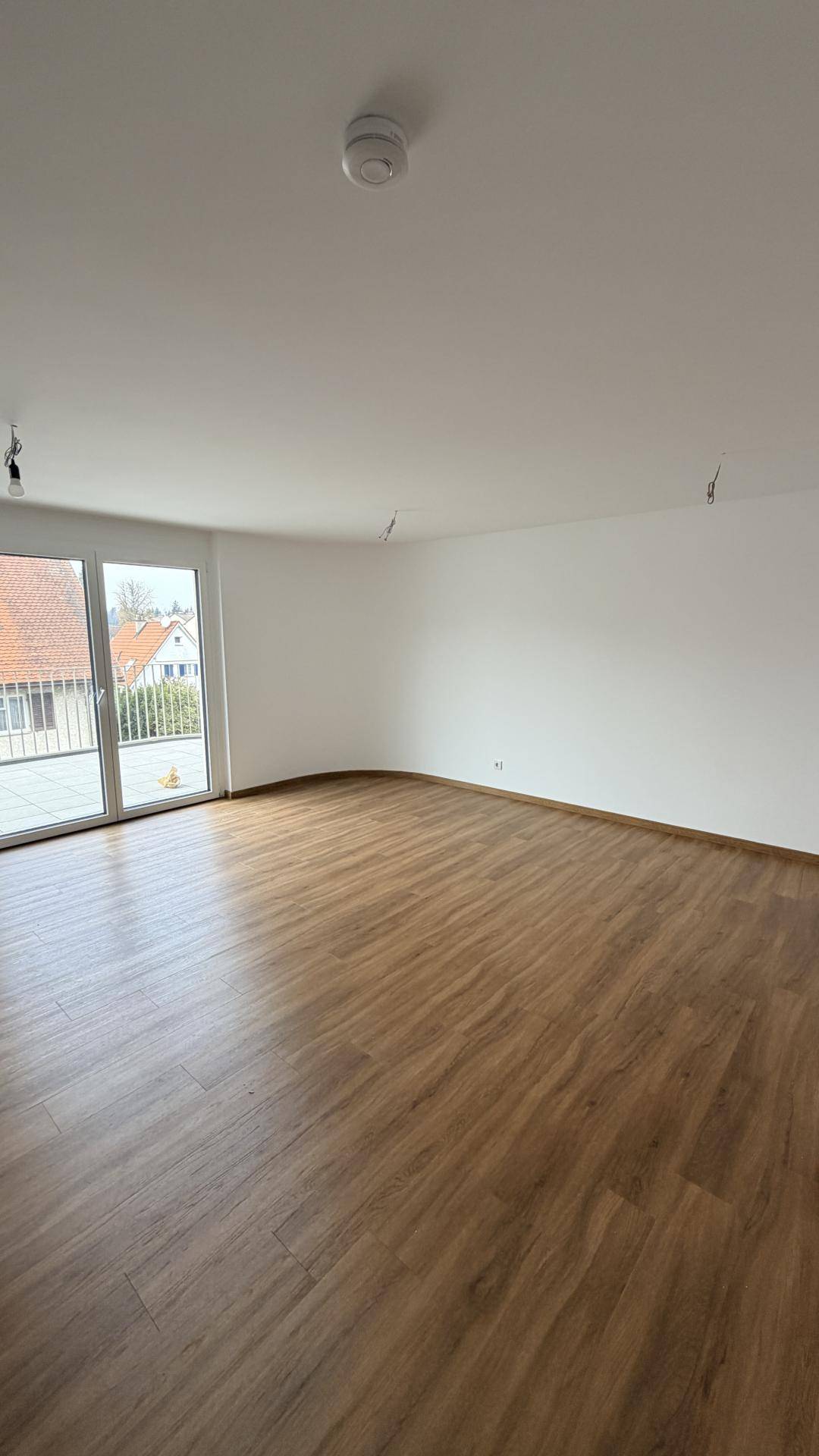 Neubauwohnung mit Photovoltaik und Terrasse